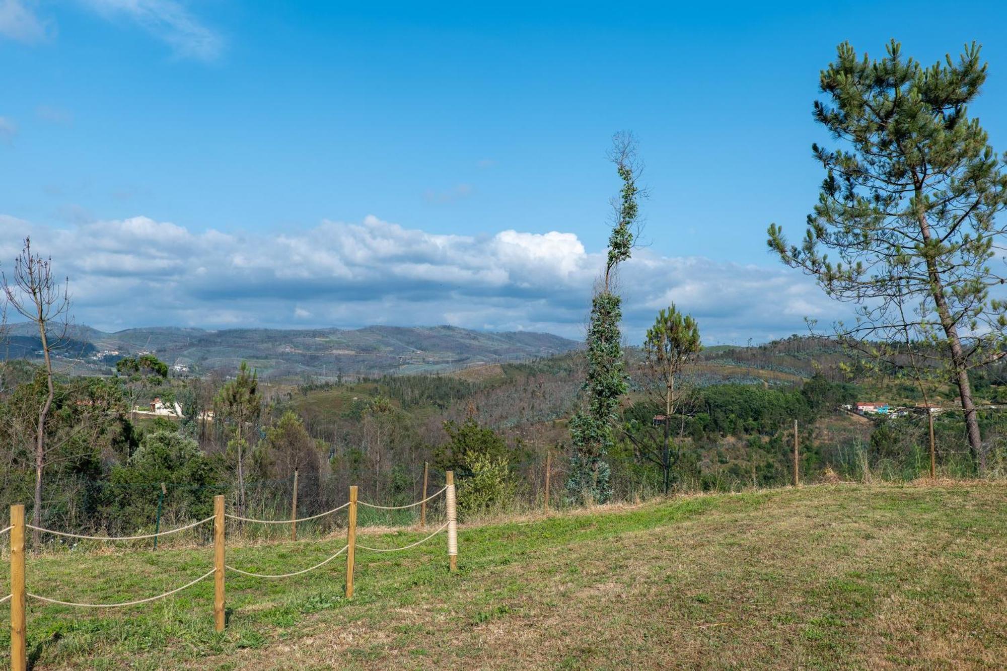 Villa Glamping Frog Farm Foz do Sousa Exterior foto